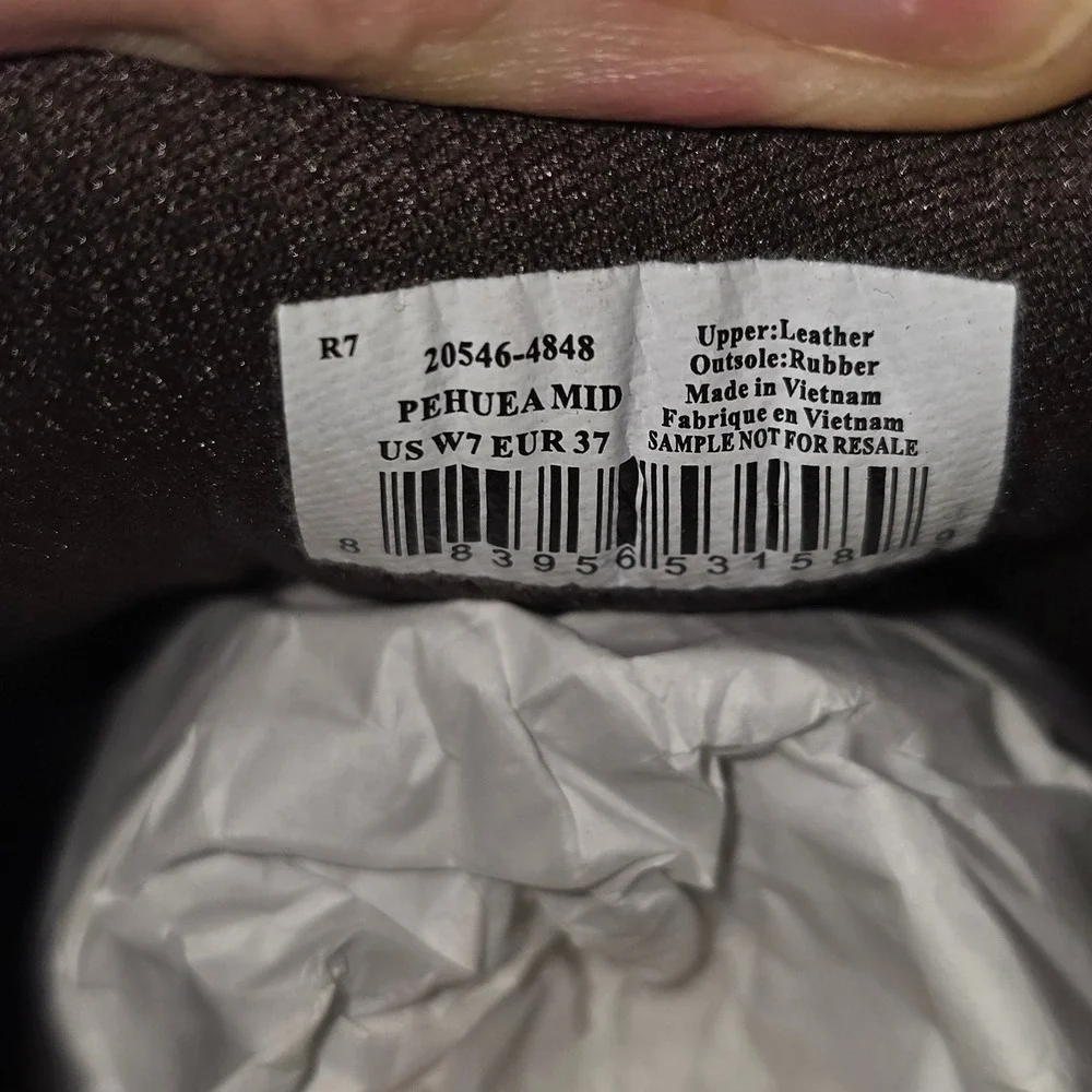 NWOT OluKai Pehuea Mid Brown Java Leather Slip On Casual‎ Boots Womens 7